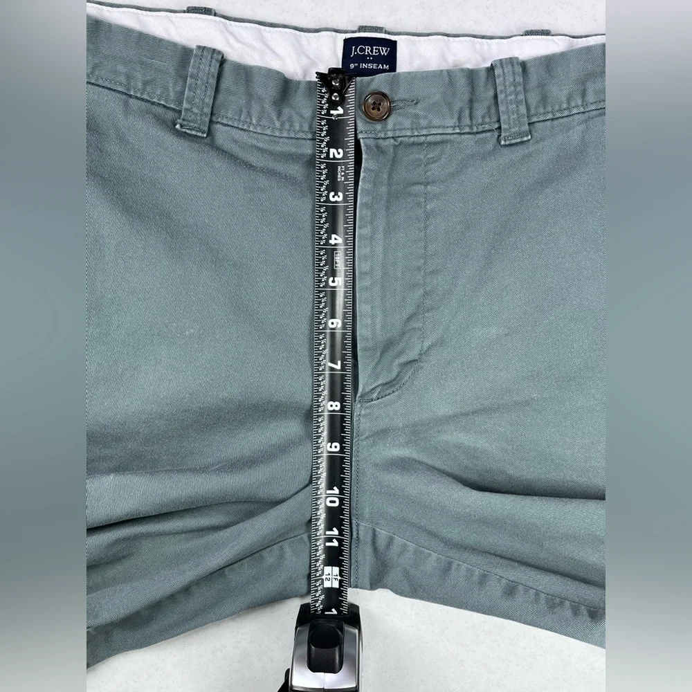 J. Crew Men’s 9” Chino Shorts. Size 35